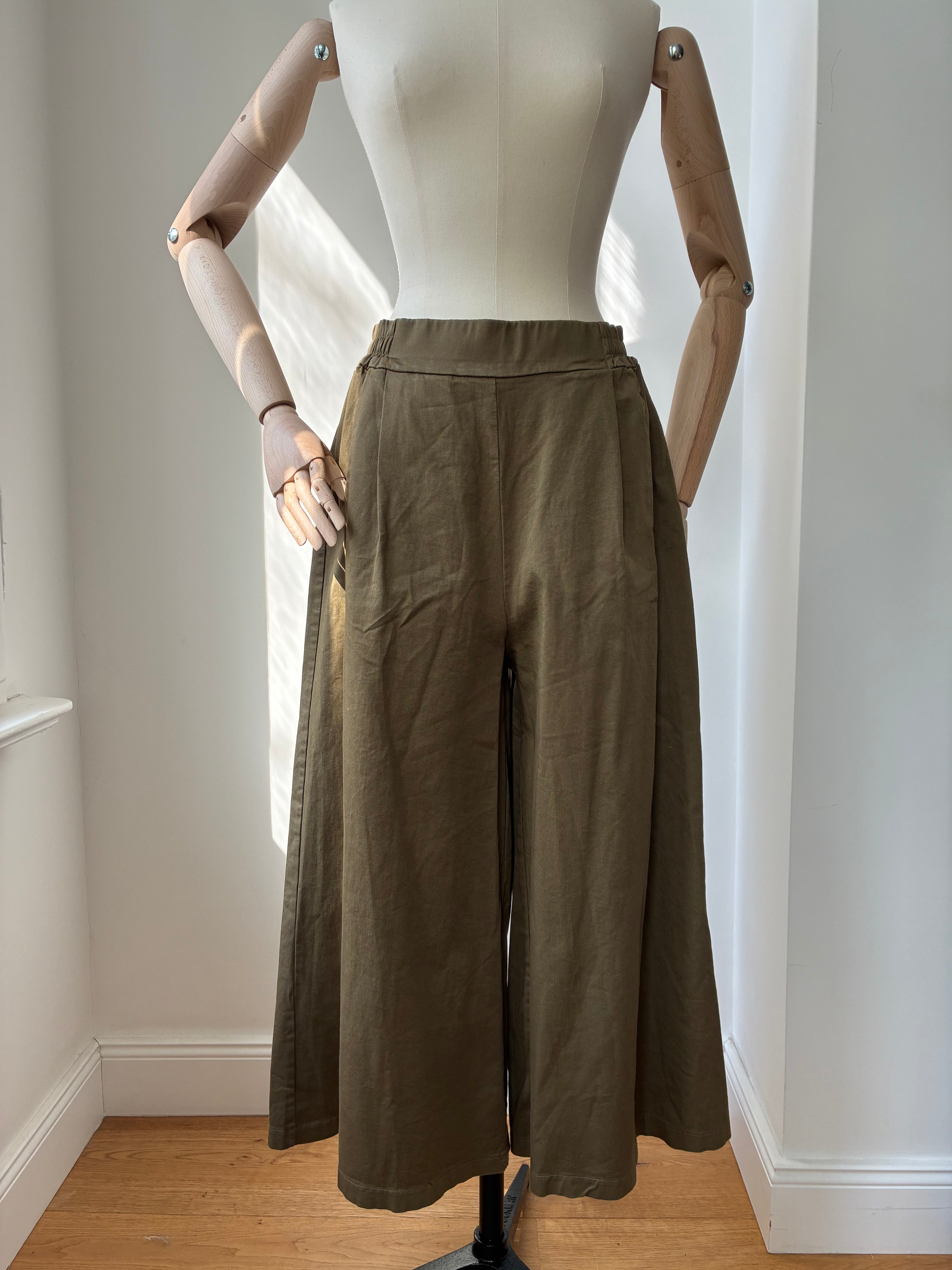 Neue Culotte - olive