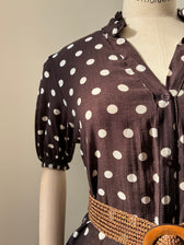 Pünktchenkleid - braun