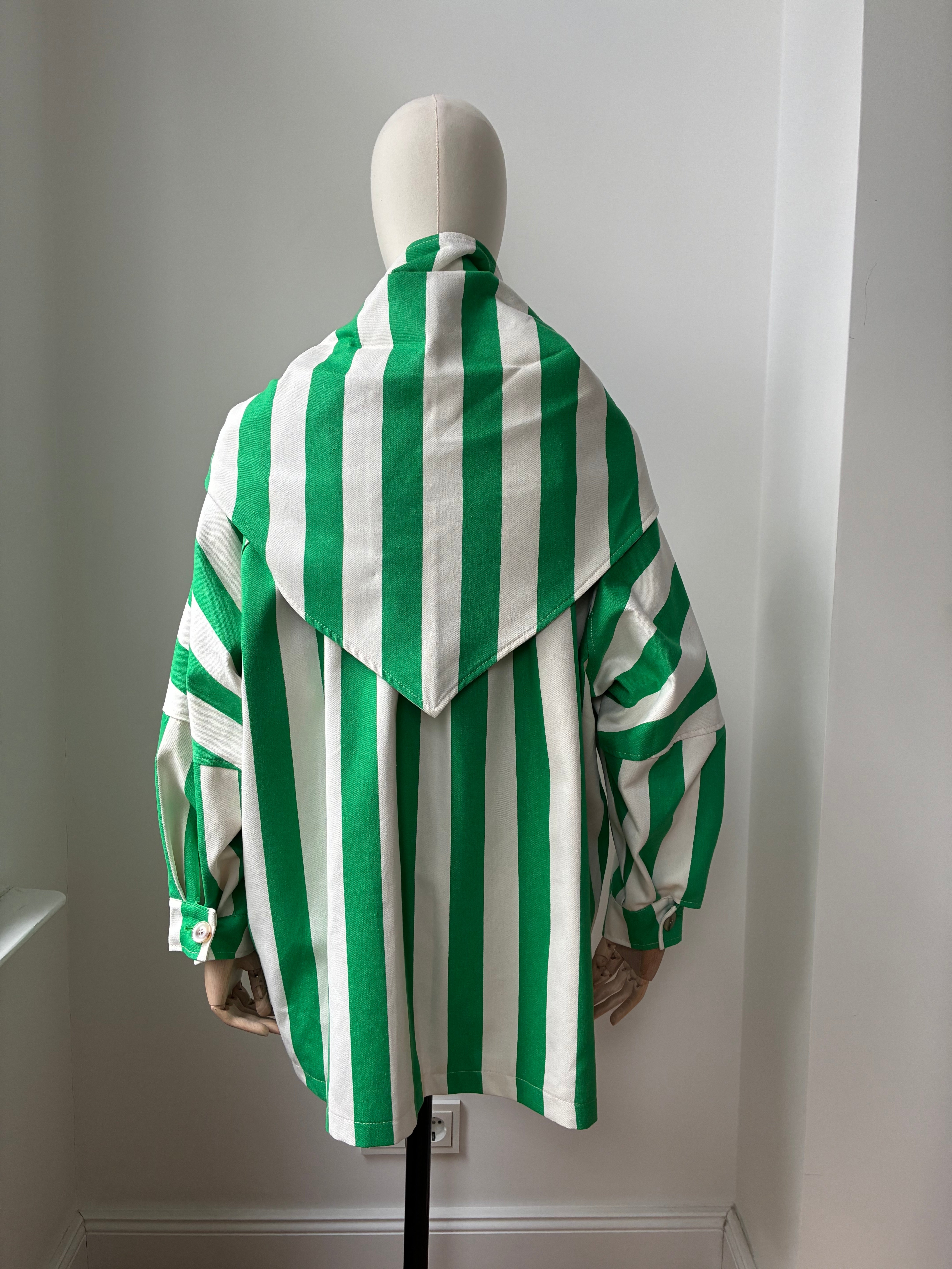 Gestreifte Jacke mit Tuch - creme/grün