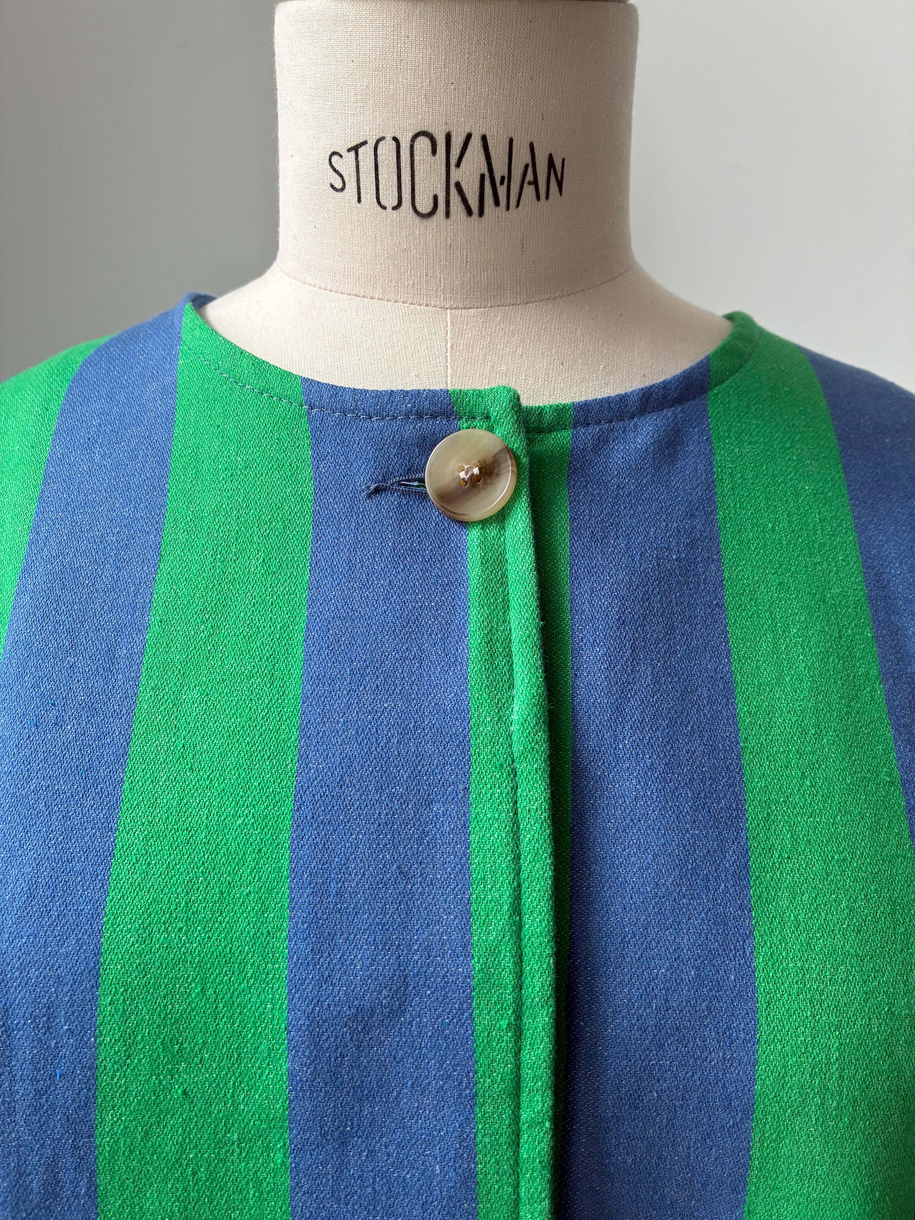 Gestreifte Jacke mit Tuch - blau/grün