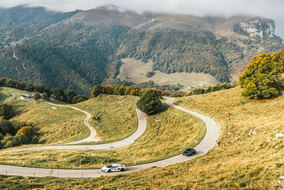 Spektakulär. Supercar Dolomitentouren. Die beeindruckendsten Routen durch die Dolomiten und Norditalien (deutschsprachige Version)