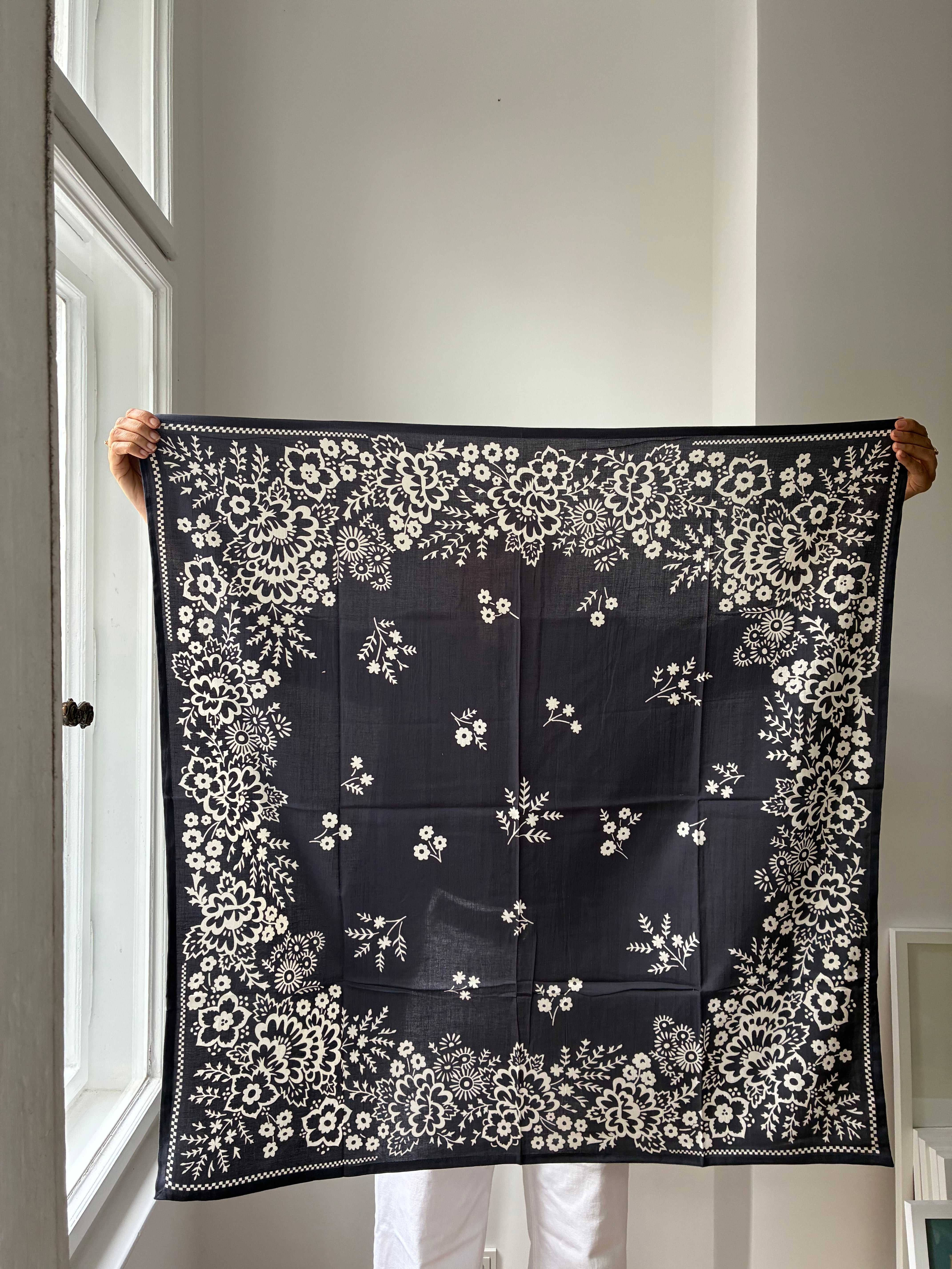 Schal Mysore Anthrazit - 100 x 100 cm