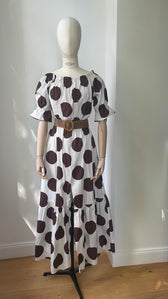 Carmen-Kleid mit Polka Dots - creme & braun