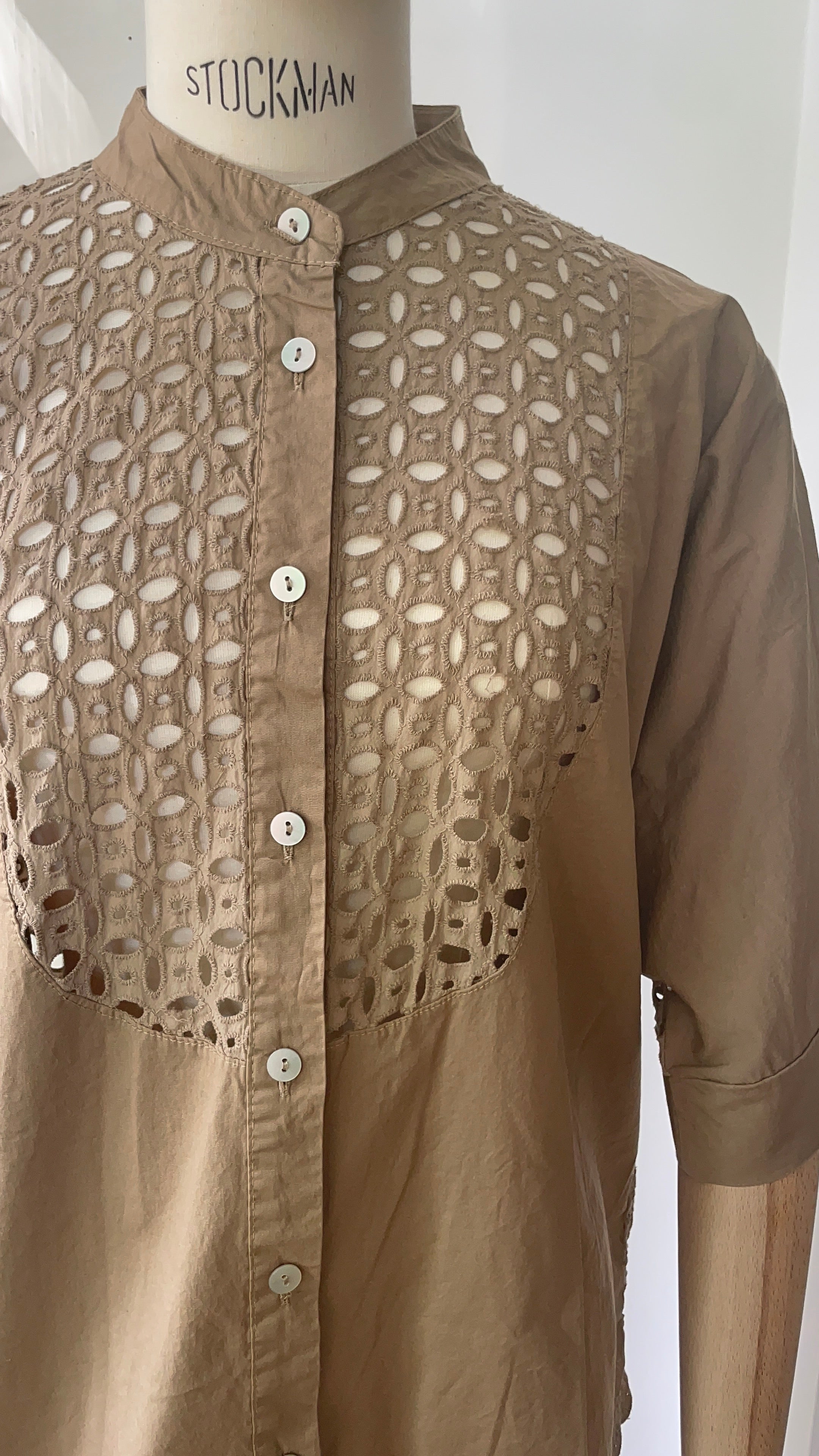 Bluse mit Broderie-Spitze - Café au Lait