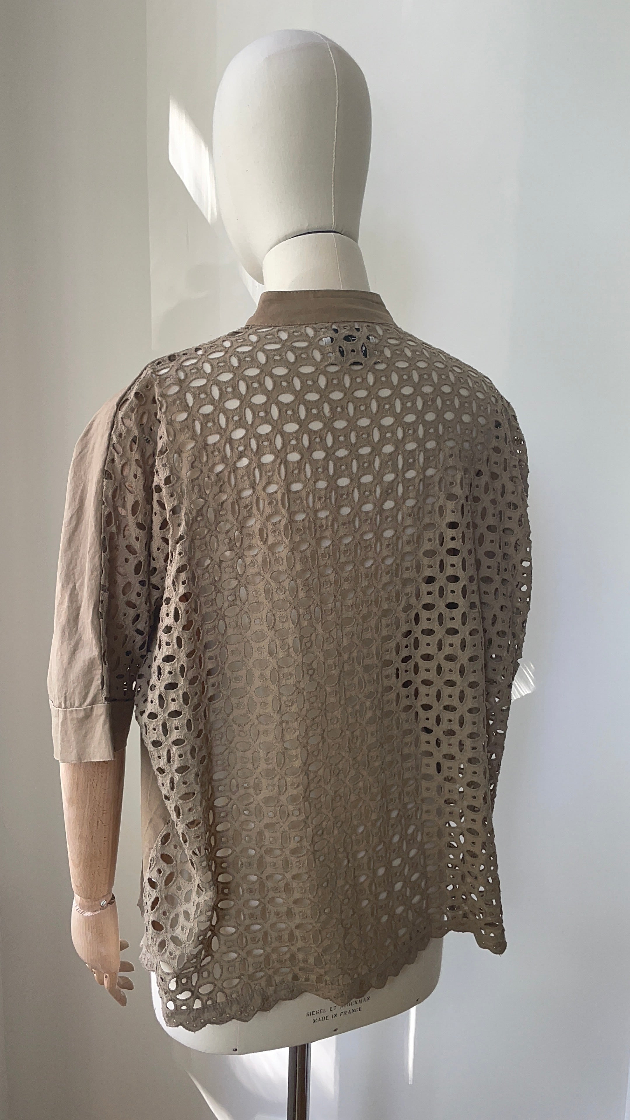Bluse mit Broderie-Spitze - Café au Lait