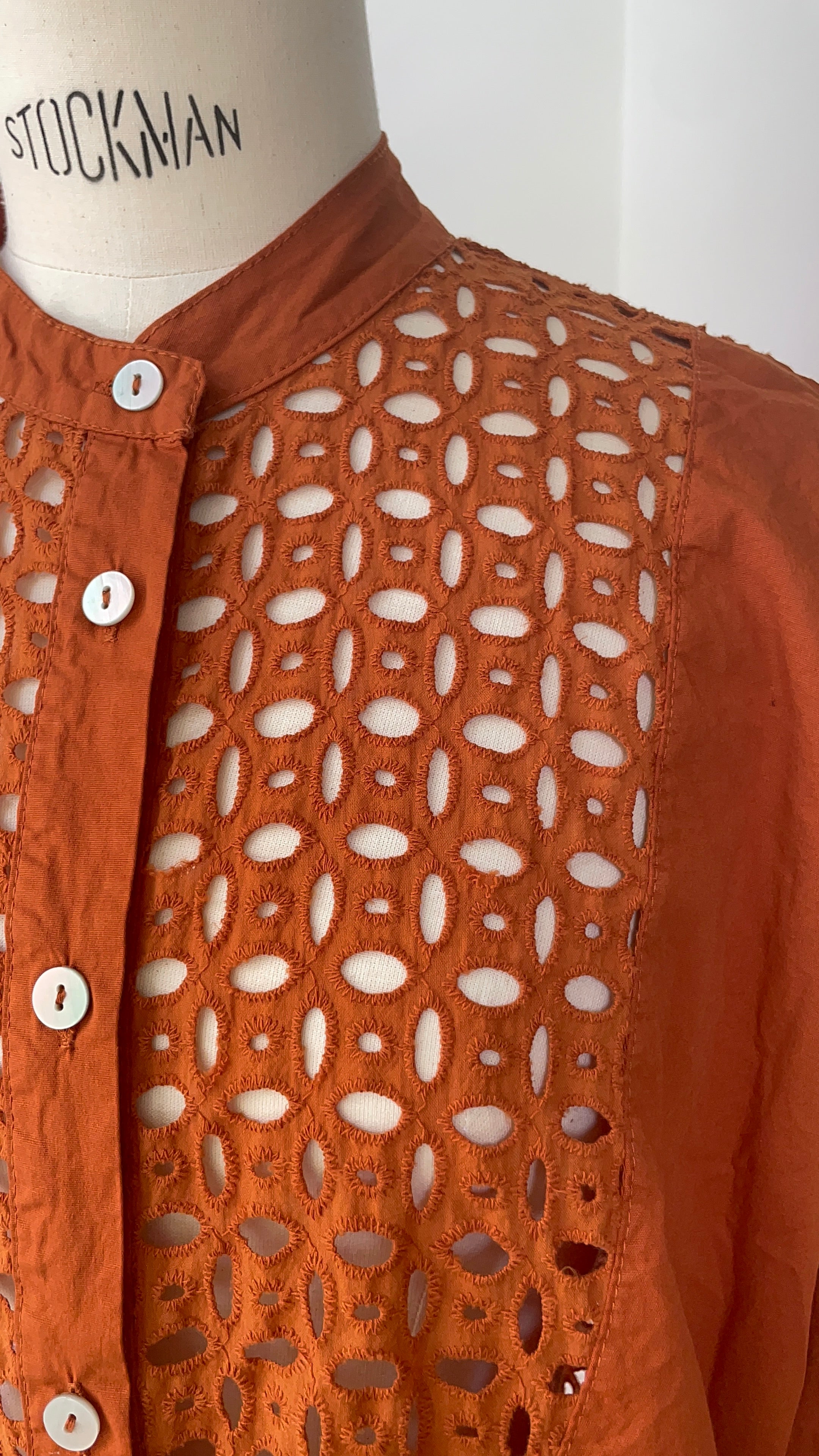 Bluse mit Broderie-Spitze - Terra