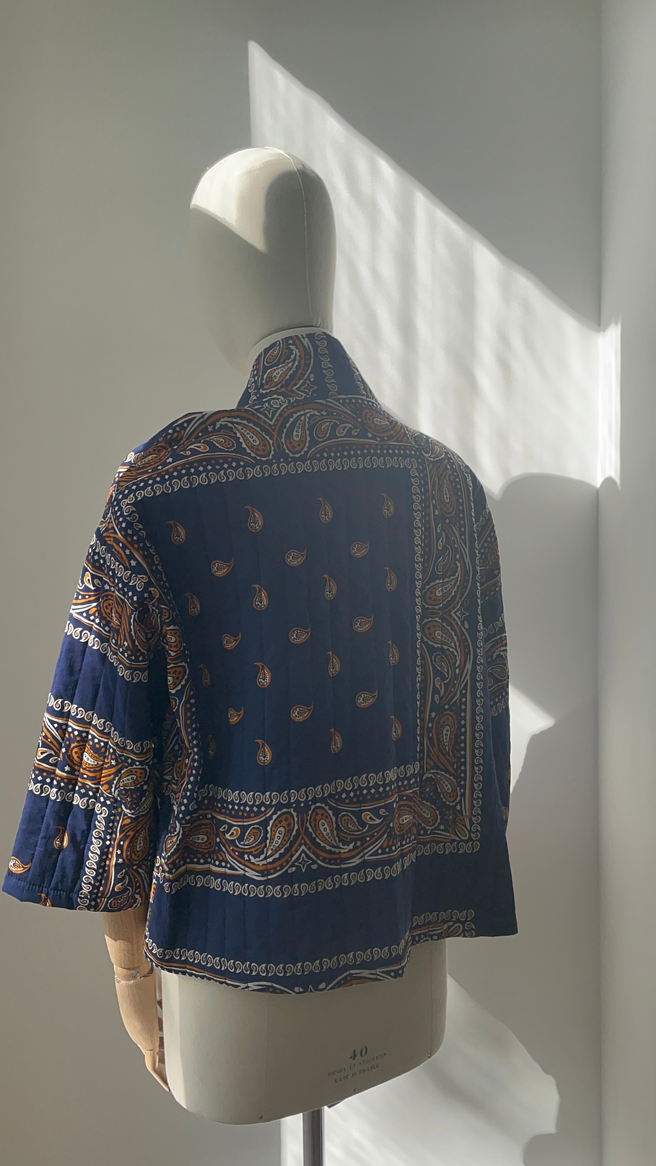 Kimonojacke mit Paisley-Muster