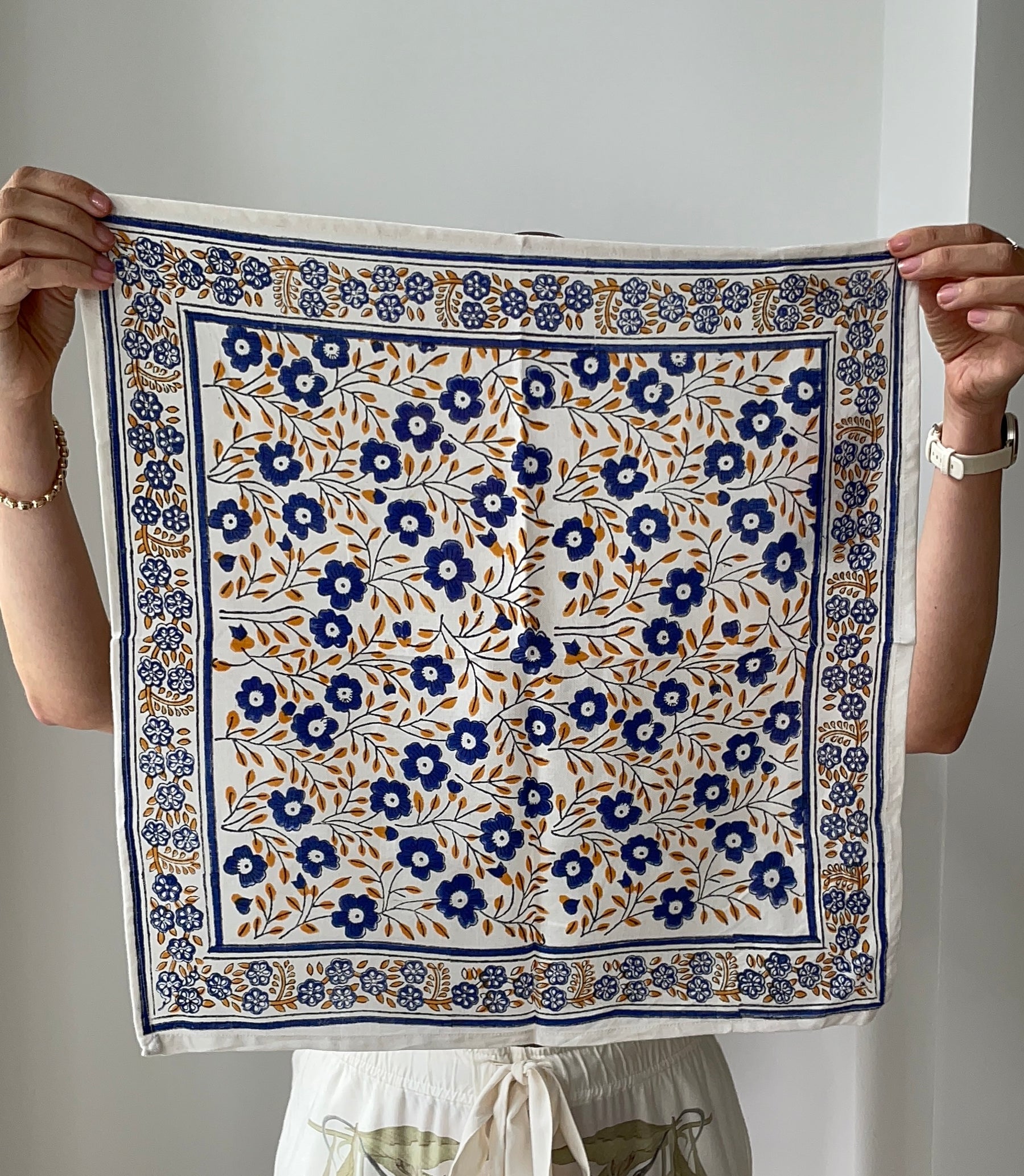 Tuch Bellis Safir - 50 x 50 cm
