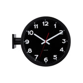 Frontansicht der Karlsson Wanduhr New Classic doppelseitig in Schwarz