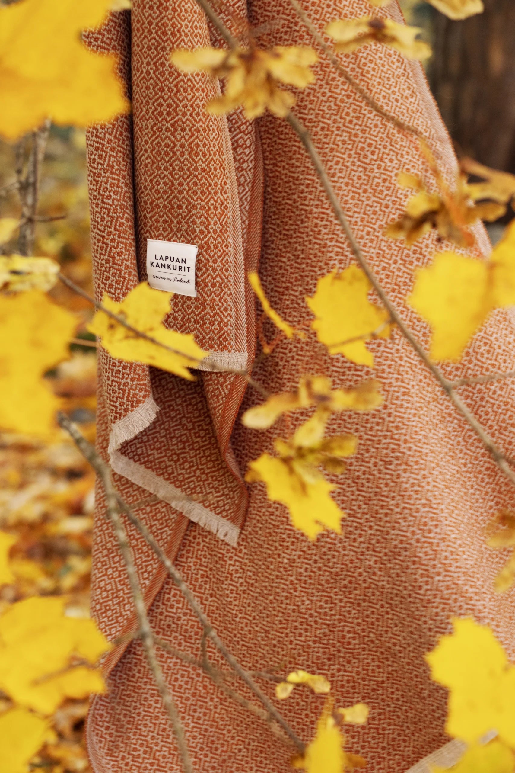 Wollschal Koli aus Merino-Wolle – Beige-Zimt