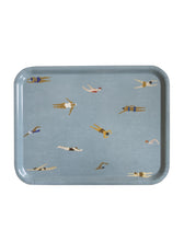 Tablett Swimmers Blau groß Frontansicht – Elisabeth Dunker Design Fine Little Day