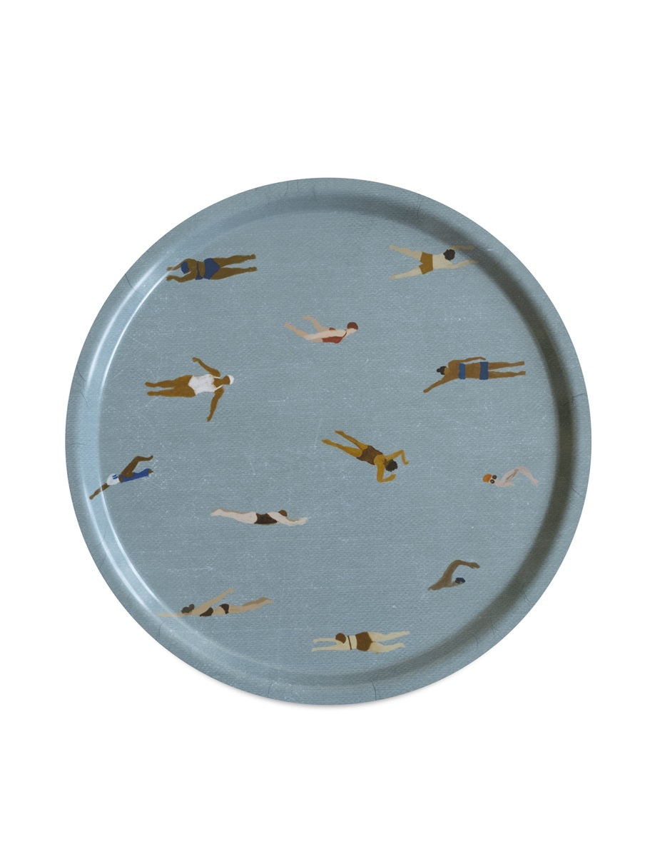 Tablett Swimmers Blau rund Ø 38 cm Frontansicht – Elisabeth Dunker Design Fine Little Day