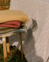 Wolldecke Lepo - white-olive (135 x 180 cm)
