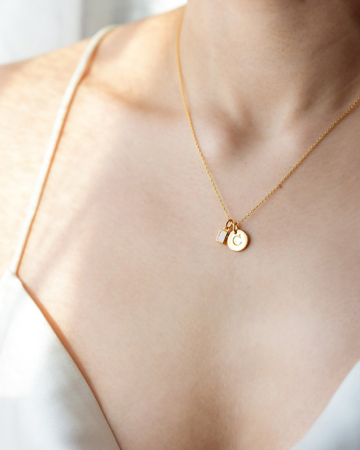 Anhänger Beloved Squared mit Mondstein - gold