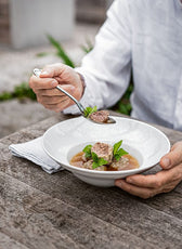 Zu Gast auf dem Oktoberfest. Münchner G´schichten, Originalrezepte und Geheimtipps. O´zapft is!