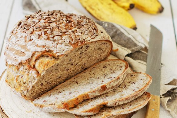 Bananenbrot. Back dich glücklich