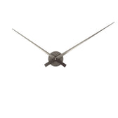 Karlsson Wanduhr Little Big Time Metallic – minimalistische Frontansicht mit Zeigern