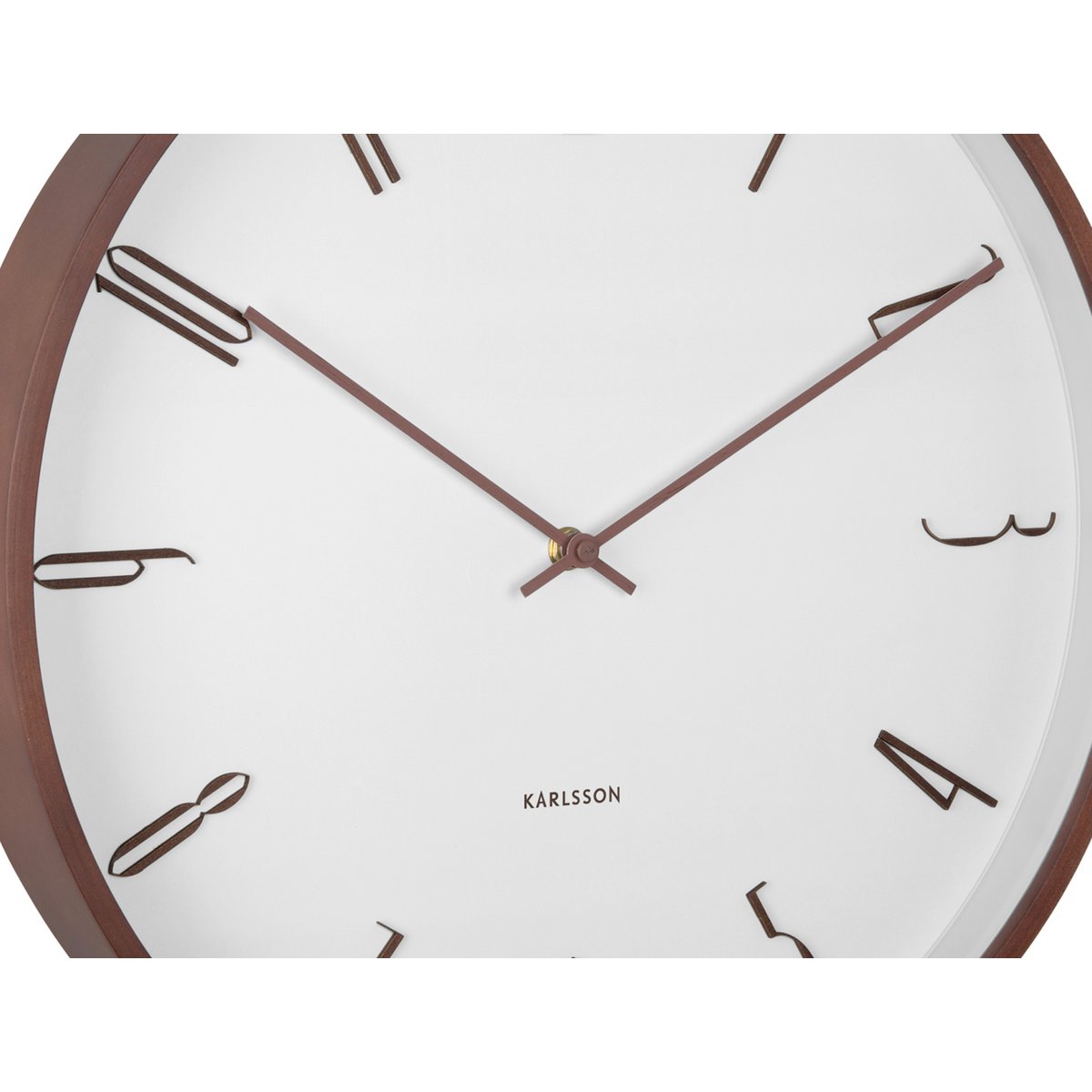 Detailansicht der Karlsson Wanduhr Scandia – feines Holzdesign